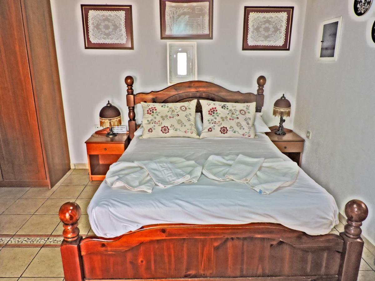 Maria Apartments Амоопи Екстериор снимка