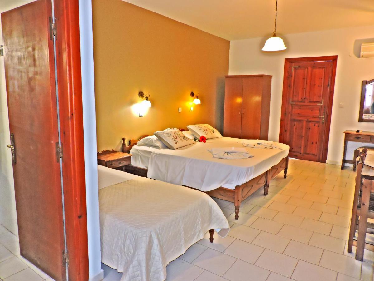 Maria Apartments Амоопи Екстериор снимка